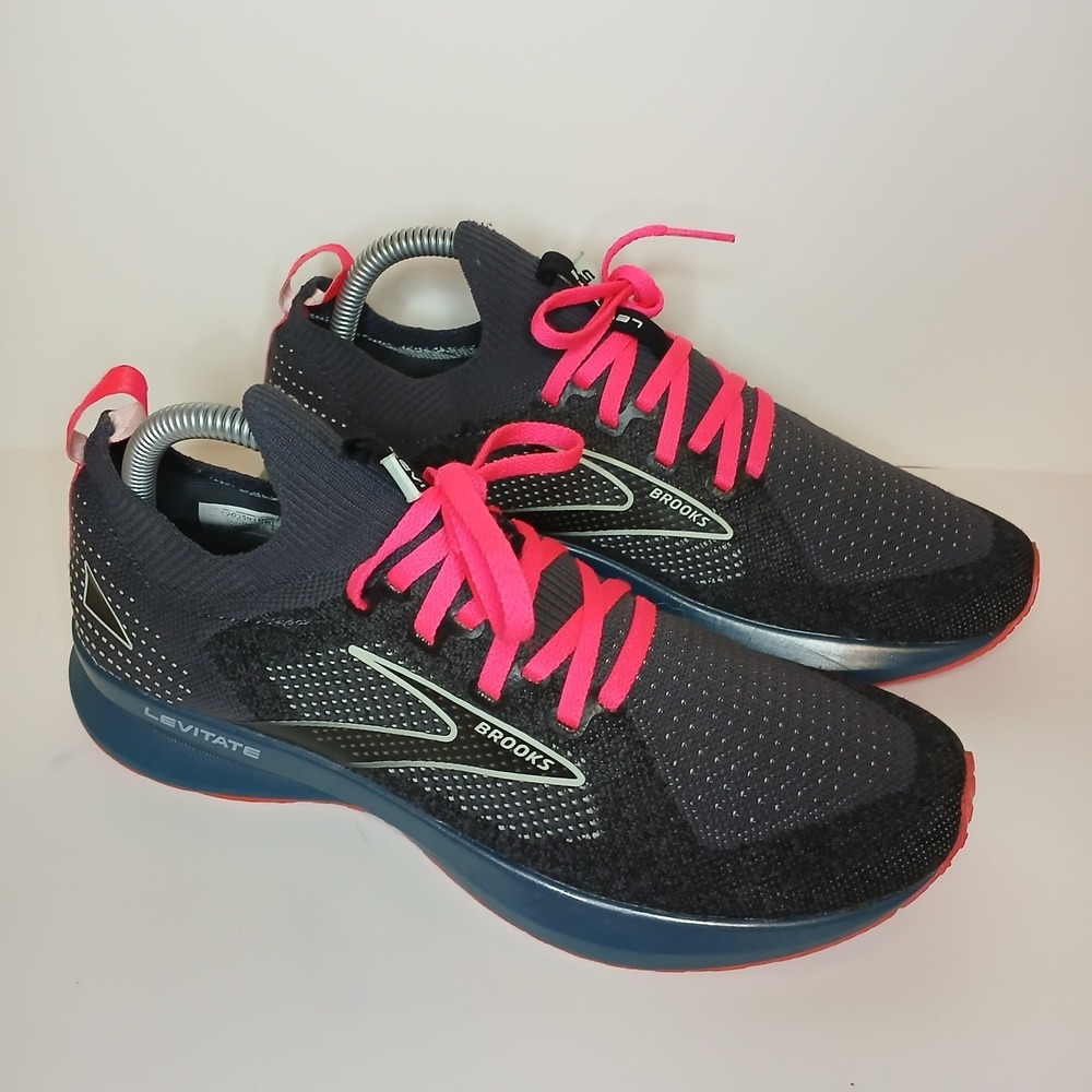 Brooks Womens 8.5 Levitate StealthFit 5 Running Shoes Gray Pink 1203591B067
